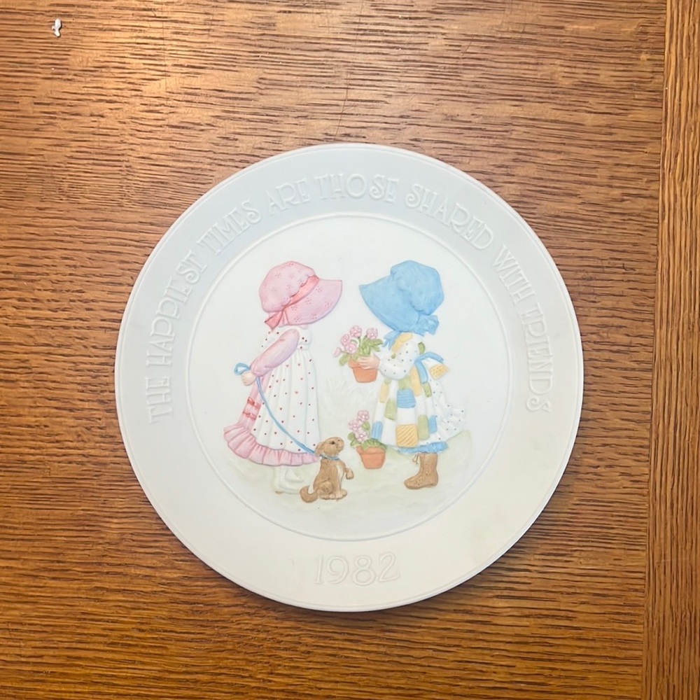 American Greetings Fourth Annual Holly Hobbie CollectorPlate LimitedEdition 1982